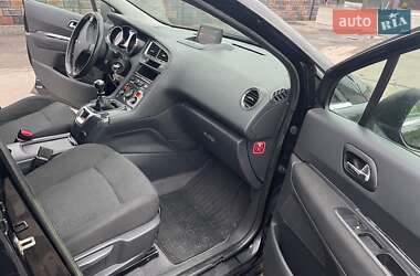 Микровэн Peugeot 5008 2011 в 