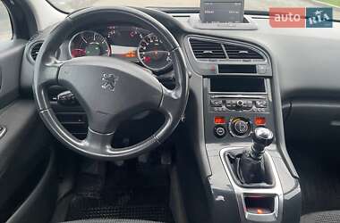Микровэн Peugeot 5008 2011 в 