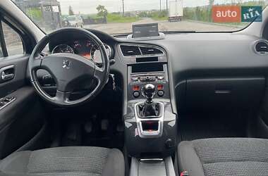 Микровэн Peugeot 5008 2011 в 