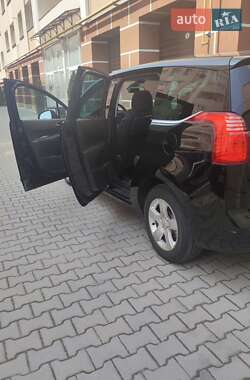 Микровэн Peugeot 5008 2011 в 