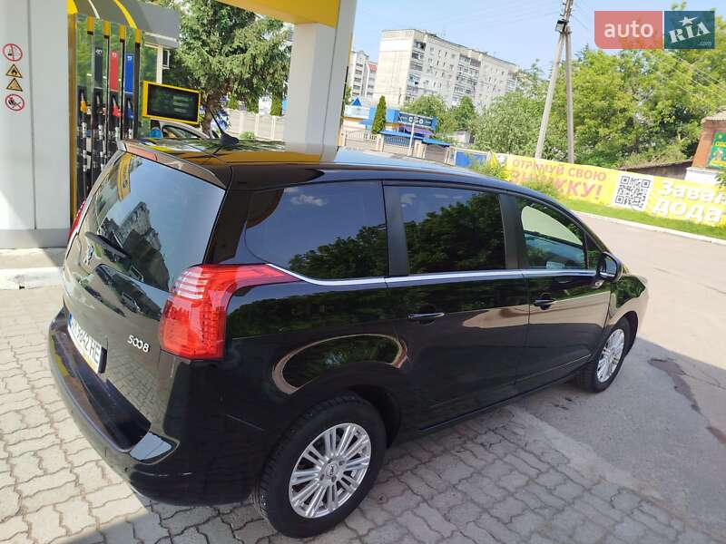 Микровэн Peugeot 5008 2010 в Житомире