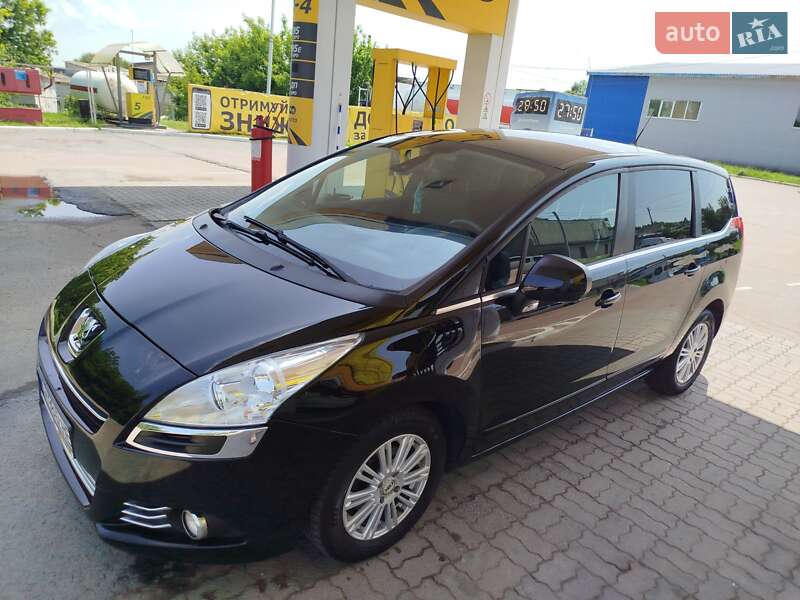 Микровэн Peugeot 5008 2010 в Житомире