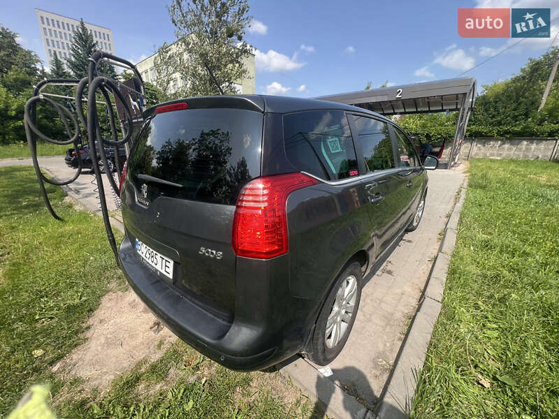 Мікровен Peugeot 5008 2016 в Львові