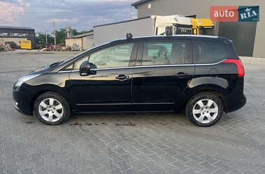 Микровэн Peugeot 5008 2011 в 