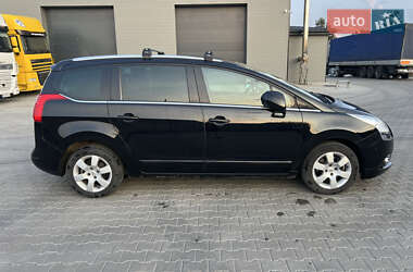 Микровэн Peugeot 5008 2011 в 