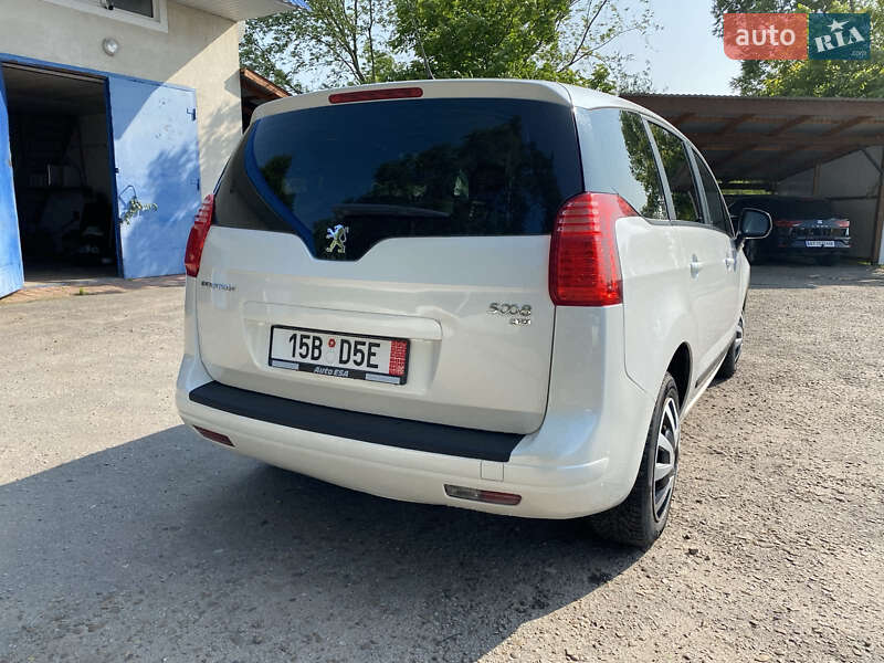 Микровэн Peugeot 5008 2013 в Калуше