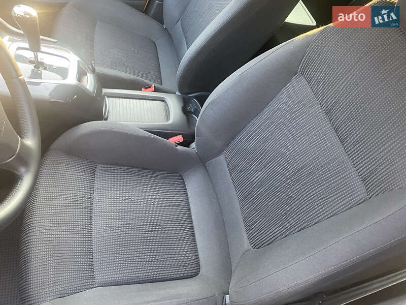 Микровэн Peugeot 5008 2013 в Калуше