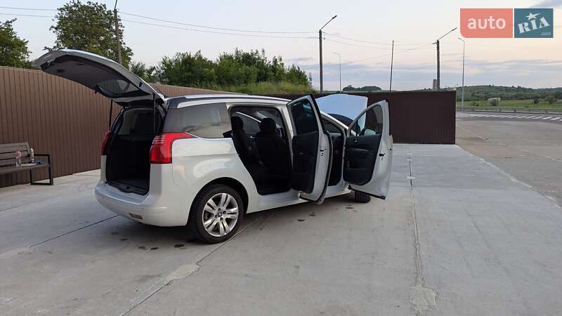 Мікровен Peugeot 5008 2010 в Львові