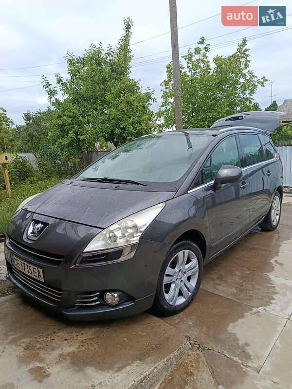 Peugeot 5008 2011
