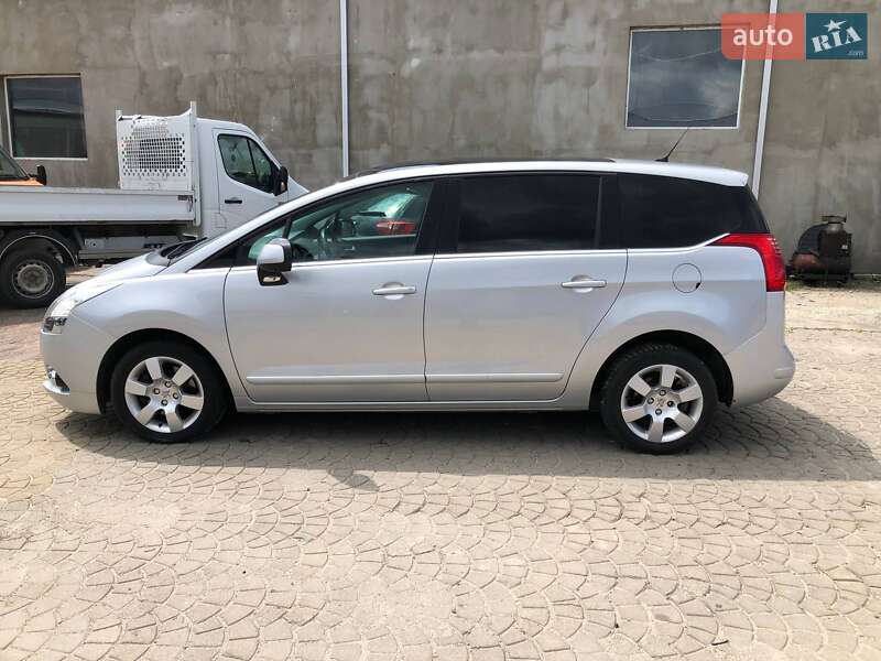 Мікровен Peugeot 5008 2011 в Ковелі