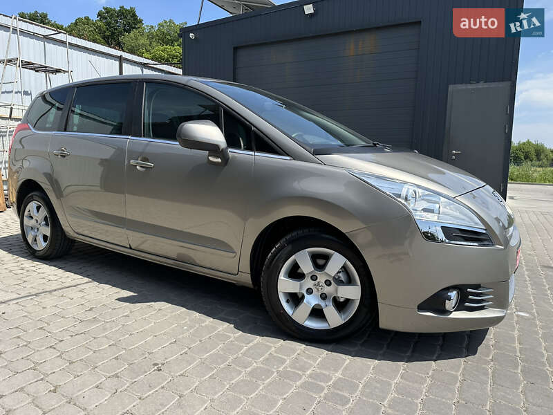 Мікровен Peugeot 5008 2012 в Львові
