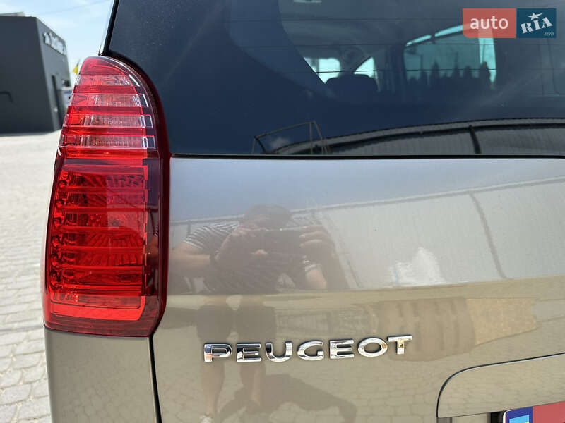 Мікровен Peugeot 5008 2012 в Львові