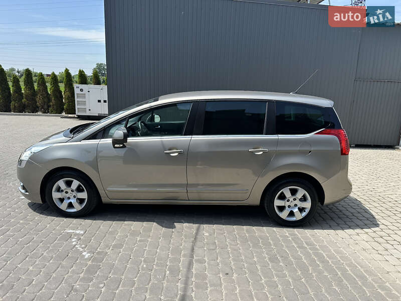 Мікровен Peugeot 5008 2012 в Львові