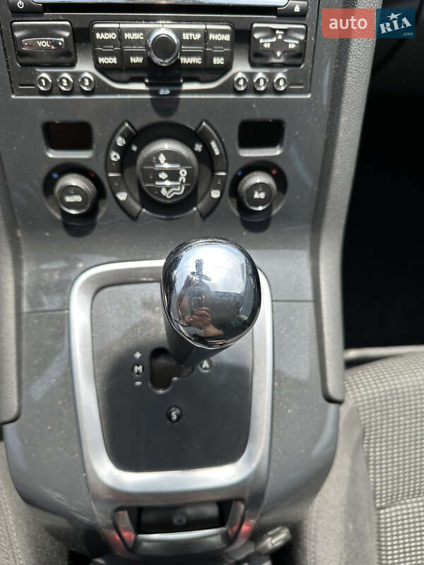 Мікровен Peugeot 5008 2012 в Львові