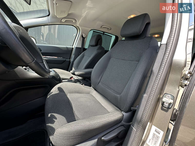 Мікровен Peugeot 5008 2012 в Львові