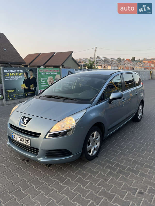 Микровэн Peugeot 5008 2010 в 
