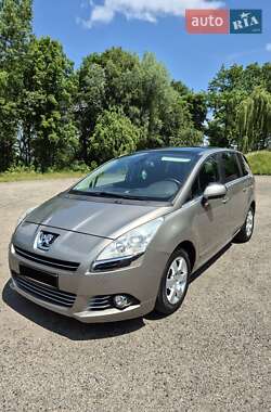 Мікровен Peugeot 5008 2011 в Рожнятові