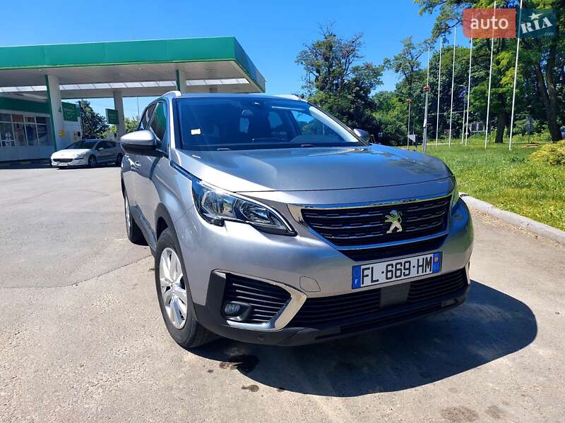 Позашляховик / Кросовер Peugeot 5008 2019 в Львові