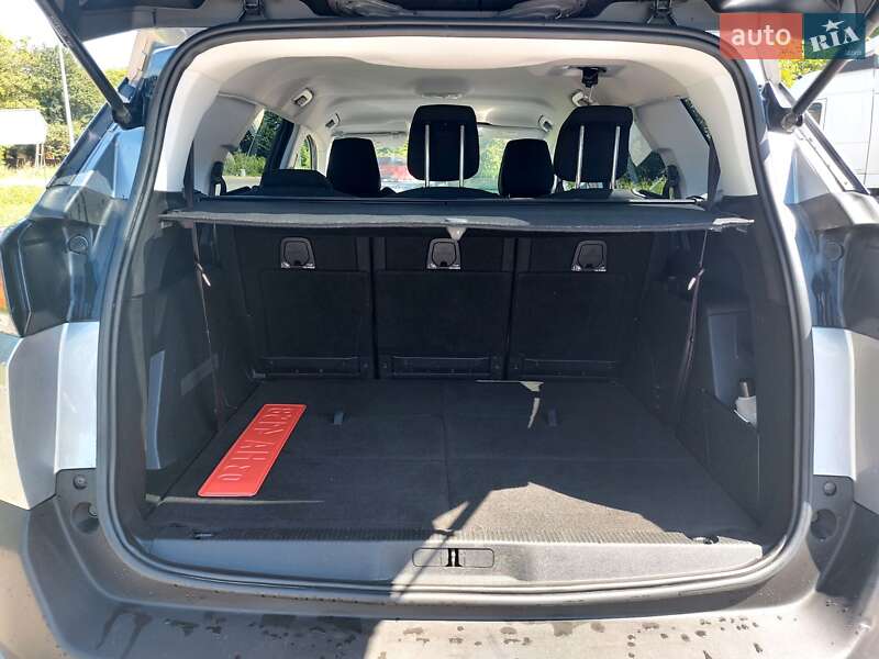 Позашляховик / Кросовер Peugeot 5008 2019 в Львові