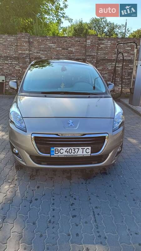 Peugeot 5008 2015 Peugeot 5008 2015