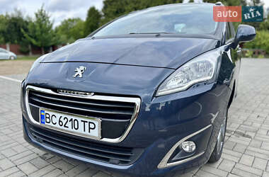 Микровэн Peugeot 5008 2015 в Самборе