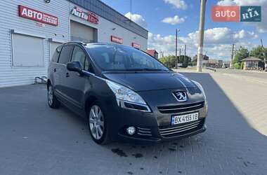 Микровэн Peugeot 5008 2011 в Дунаевцах