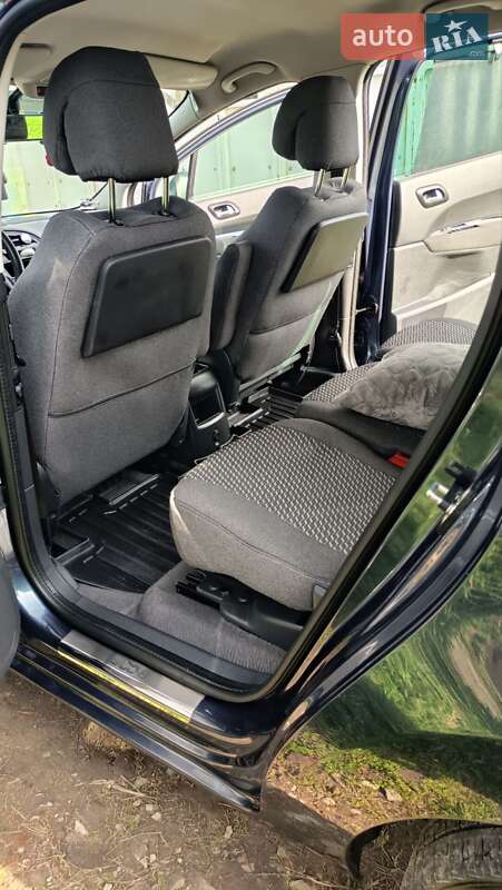 Мікровен Peugeot 5008 2013 в Тернополі