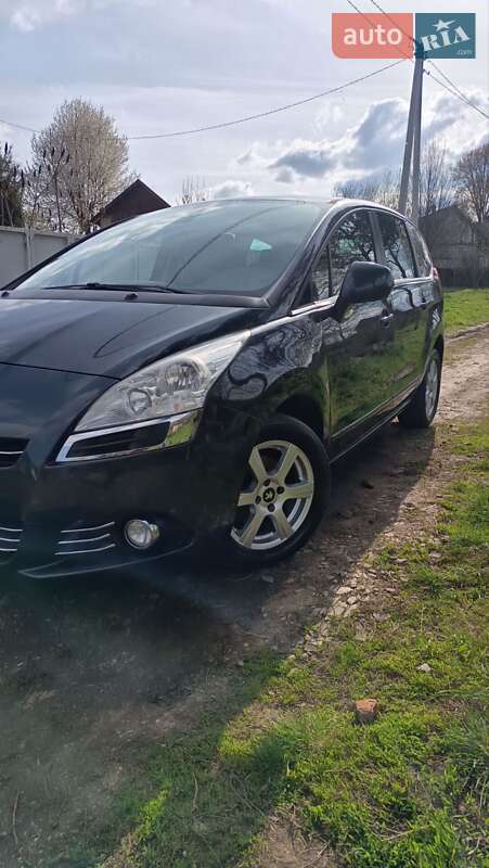 Мікровен Peugeot 5008 2013 в Тернополі