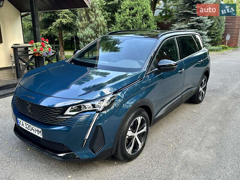 Peugeot 5008 2021