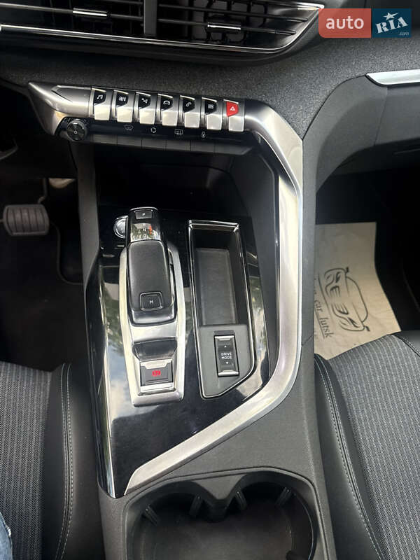 Позашляховик / Кросовер Peugeot 5008 2020 в Запоріжжі