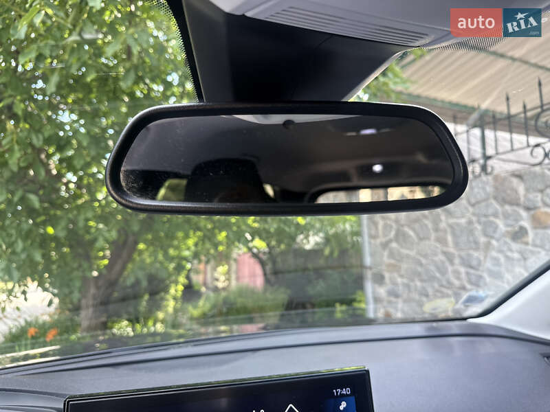 Позашляховик / Кросовер Peugeot 5008 2020 в Запоріжжі