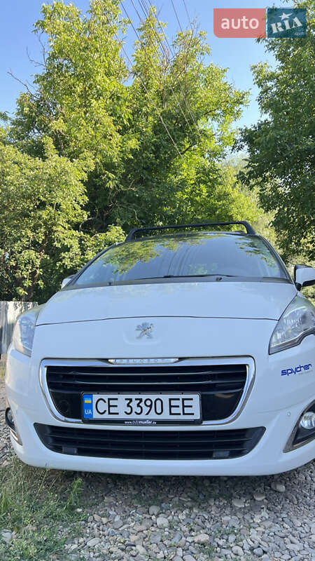 Микровэн Peugeot 5008 2015 в Черновцах