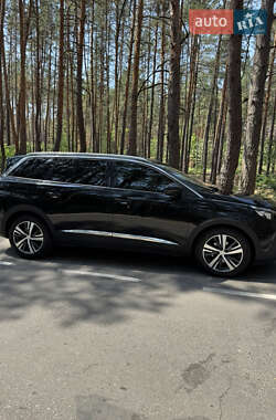 Позашляховик / Кросовер Peugeot 5008 2017 в Полтаві