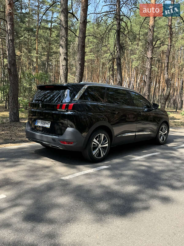 Внедорожник / Кроссовер Peugeot 5008 2017 в Полтаве