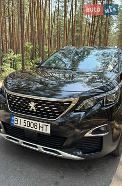Позашляховик / Кросовер Peugeot 5008 2017 в Полтаві