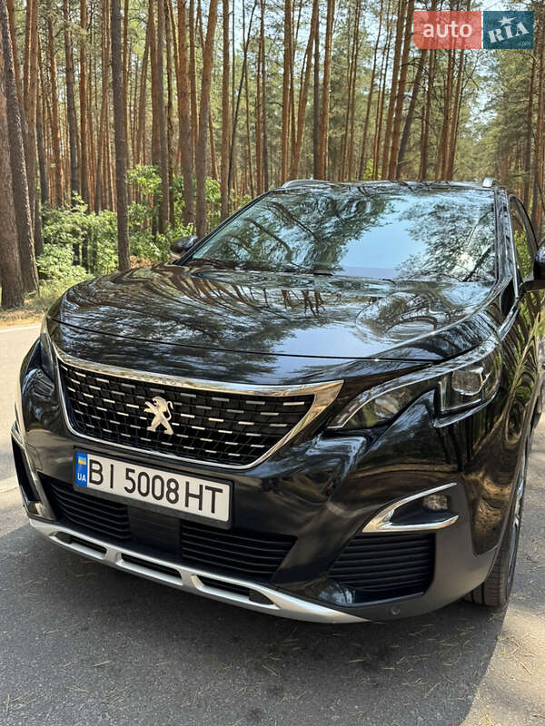Внедорожник / Кроссовер Peugeot 5008 2017 в Полтаве