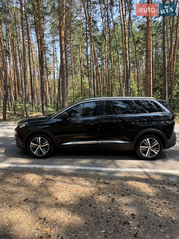 Внедорожник / Кроссовер Peugeot 5008 2017 в Полтаве
