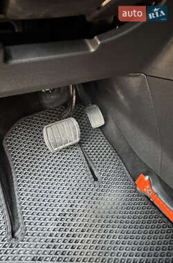 Позашляховик / Кросовер Peugeot 5008 2017 в Полтаві