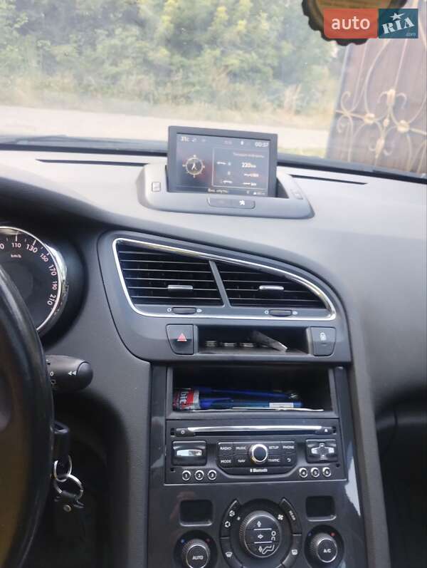 Микровэн Peugeot 5008 2013 в Киеве