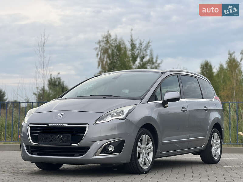 Микровэн Peugeot 5008 2016 в Дрогобыче
