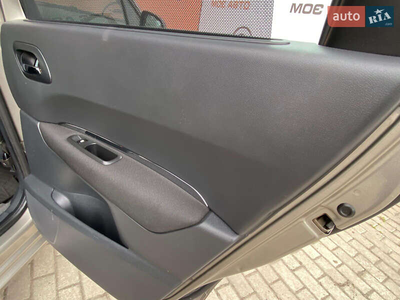 Микровэн Peugeot 5008 2011 в Ровно