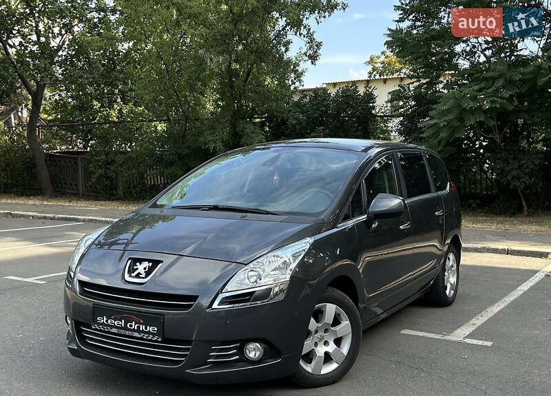 Peugeot 5008 2012