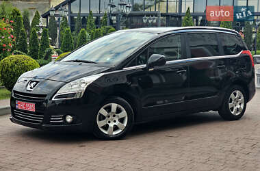 Микровэн Peugeot 5008 2012 в 