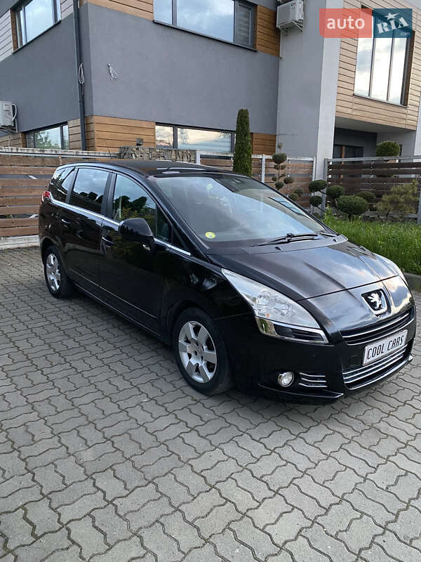 Микровэн Peugeot 5008 2013 в Стрые