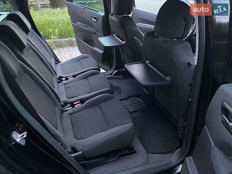 Микровэн Peugeot 5008 2013 в Стрые