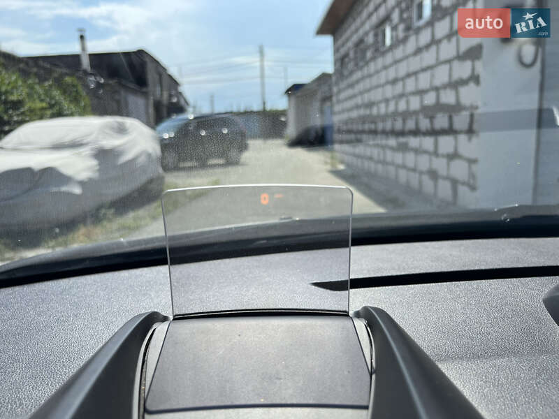 Мікровен Peugeot 5008 2011 в Вишневому