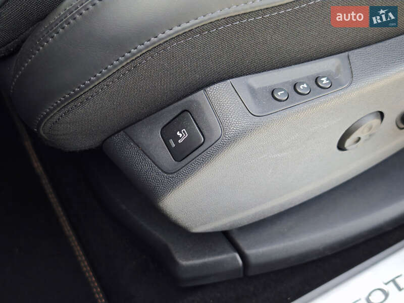 Позашляховик / Кросовер Peugeot 5008 2021 в Дубні