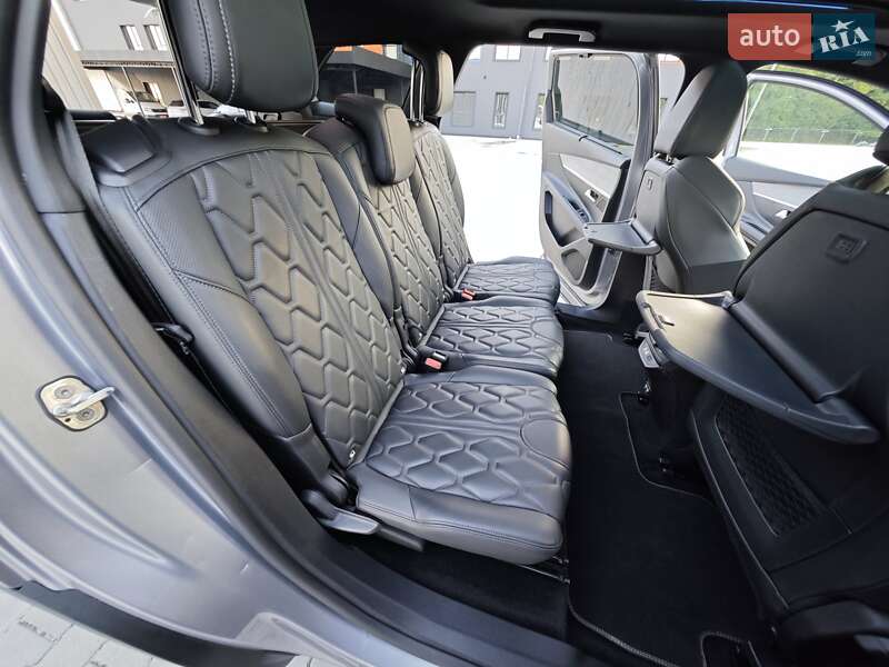 Позашляховик / Кросовер Peugeot 5008 2021 в Дубні