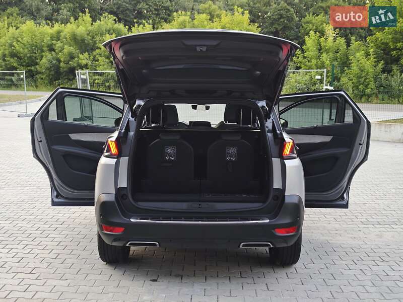 Позашляховик / Кросовер Peugeot 5008 2021 в Дубні
