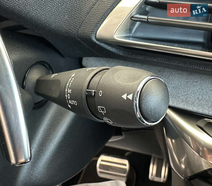 Внедорожник / Кроссовер Peugeot 5008 2019 в Львове